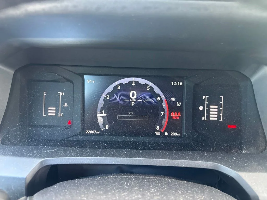 Used 2024  Toyota SR5 image 6