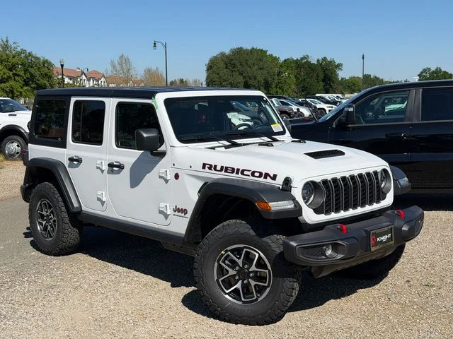 New 2026 Bright White Clear-Coat Exterior Paint Jeep Rubicon image 2