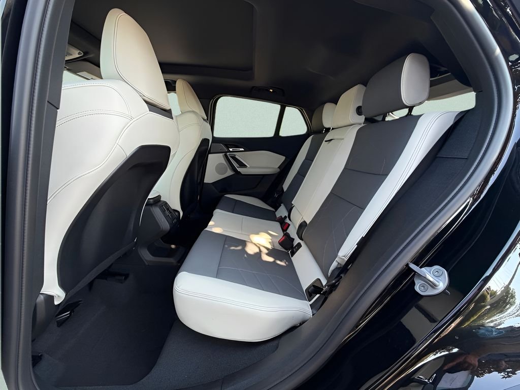 New 2026 Black Sapphire Metallic BMW xDrive28i image 21