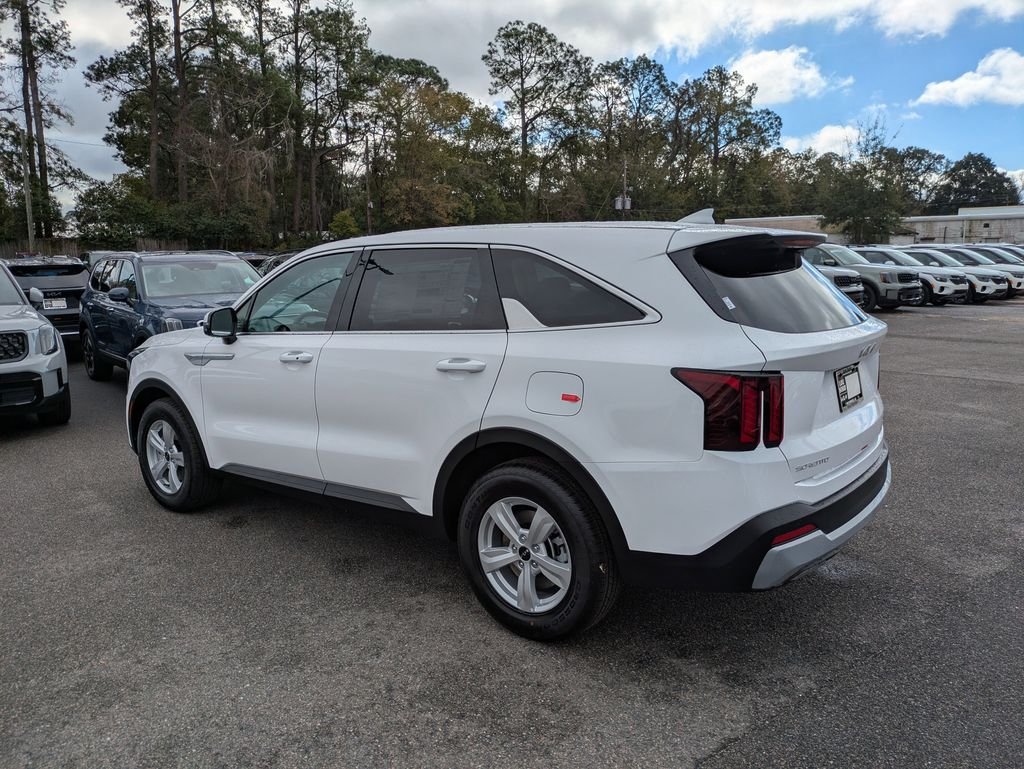 New 2026 Glacial White Pearl Kia LX image 5