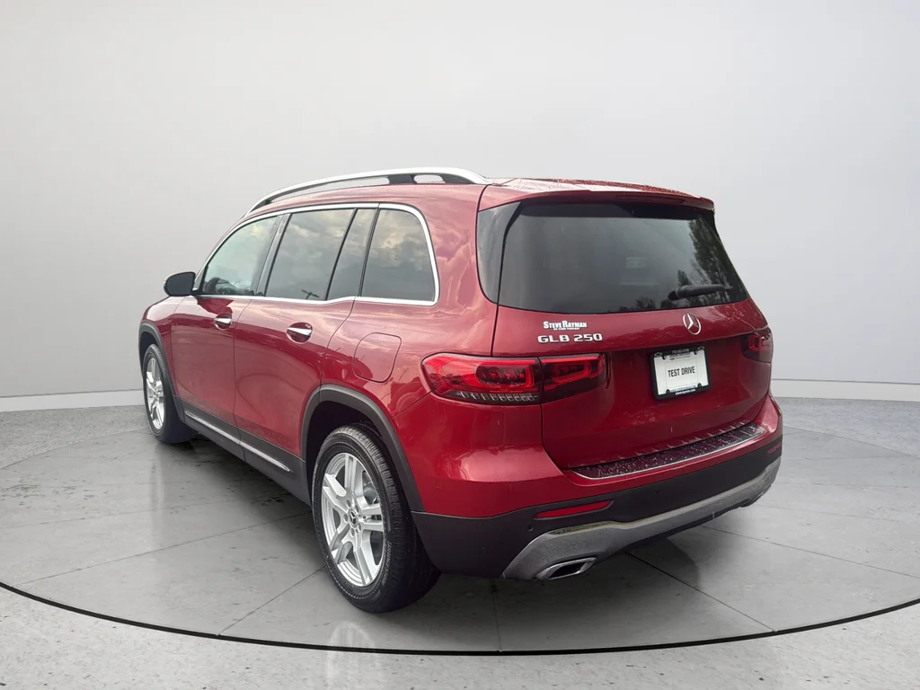 Used 2021 Red Mercedes-Benz GLB 250 image 8