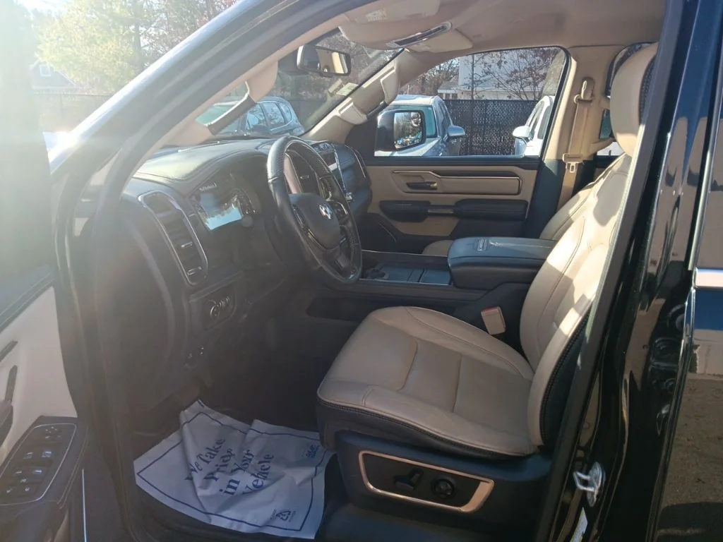 Used 2019 Diamond Black Crystal Pearlcoat Ram Limited image 12