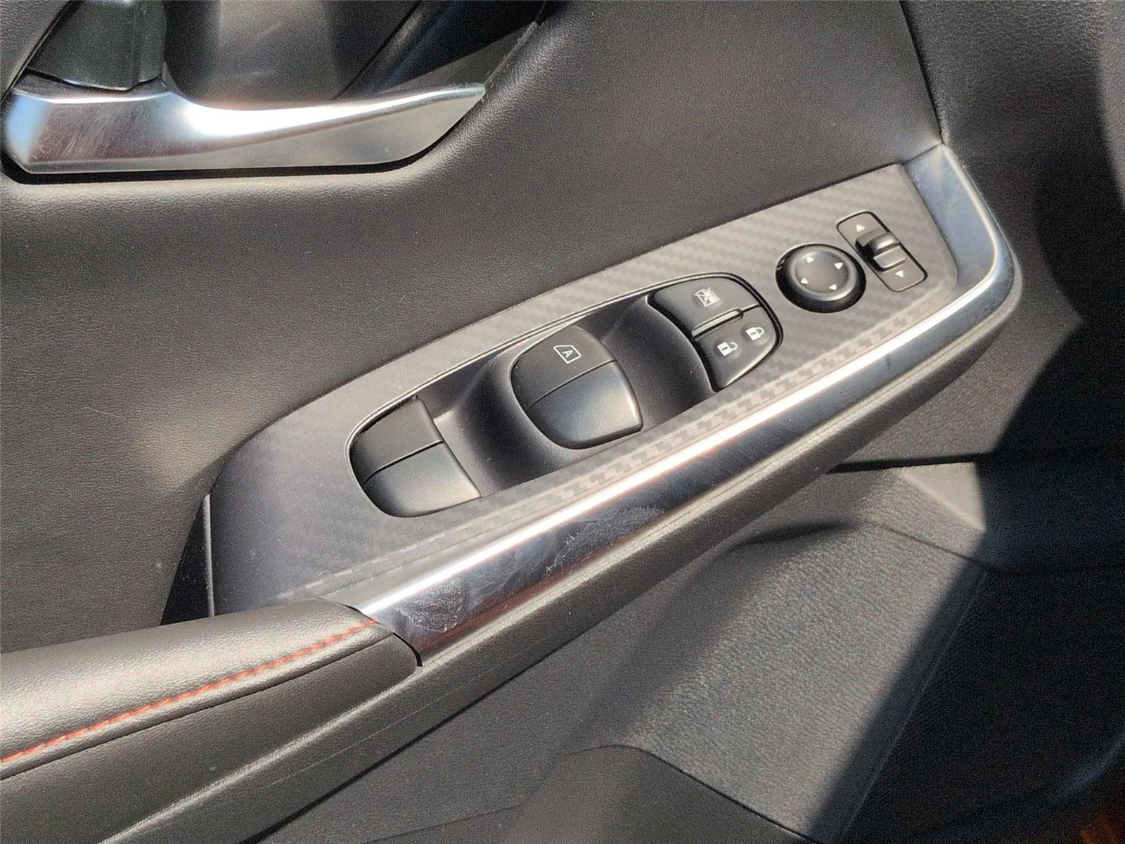 Used 2024 Monarch Orange Metallic/Super Black Nissan SR image 16