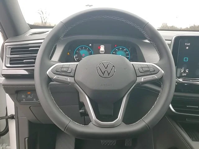 2025 Volkswagen Atlas Cross Sport SE - Photo 26