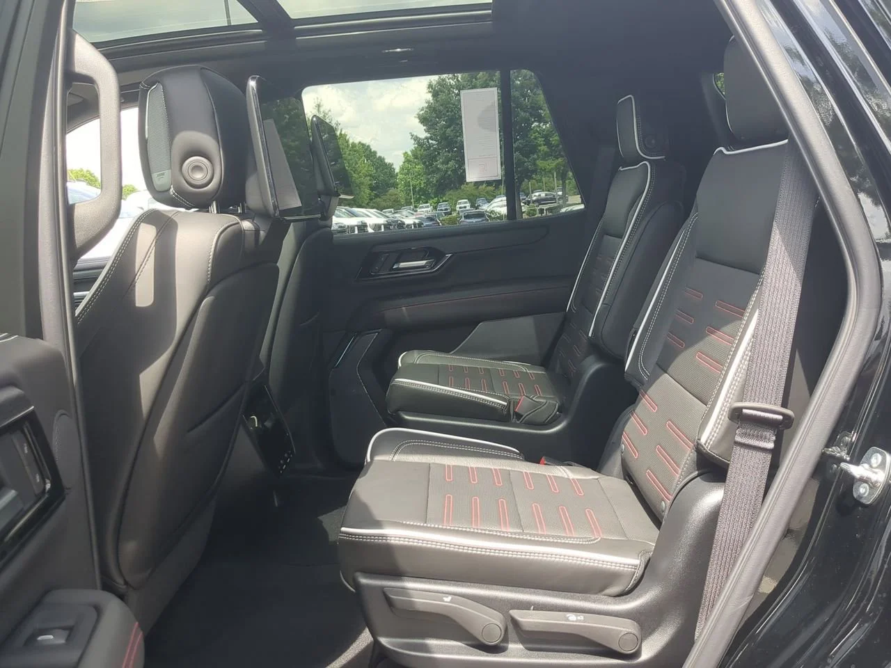 New 2026 Onyx Black GMC AT4 Ultimate image 26