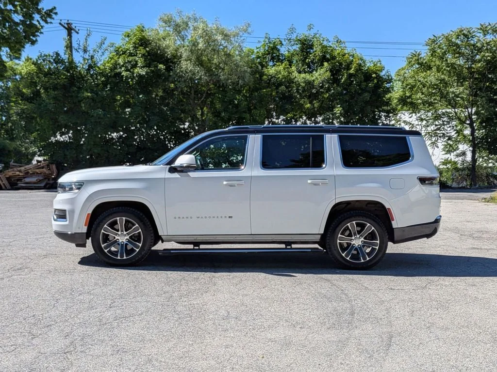 Used 2022 White Jeep Series I image 11
