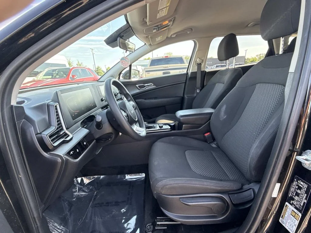 Used 2023 Black Kia LX image 15