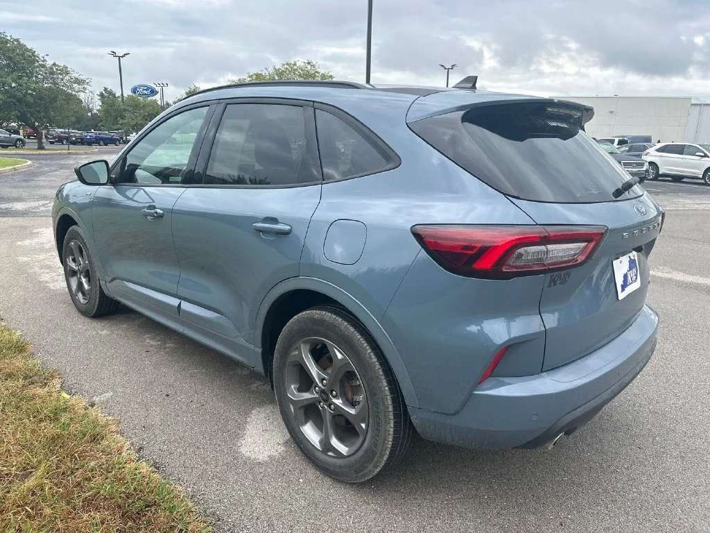 Used 2024 Blue Ford ST-Line image 12
