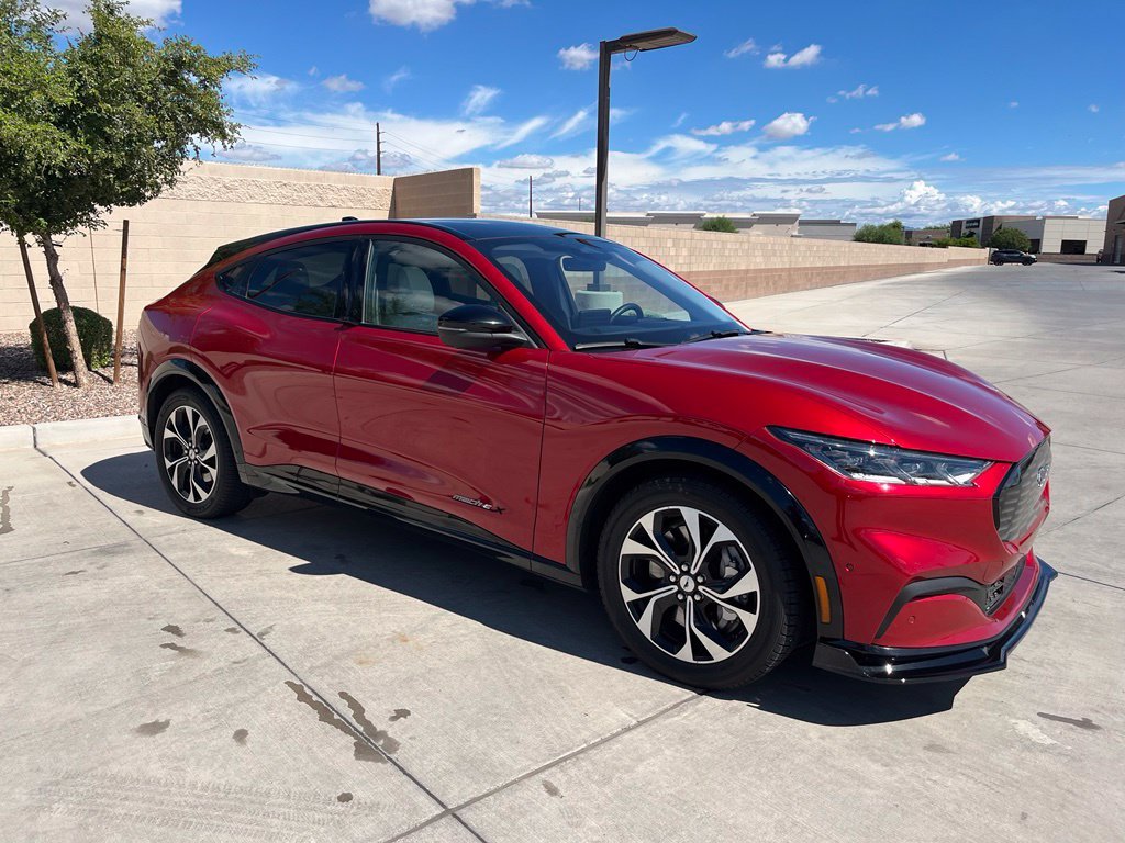 Used 2021 Red Ford Premium image 5