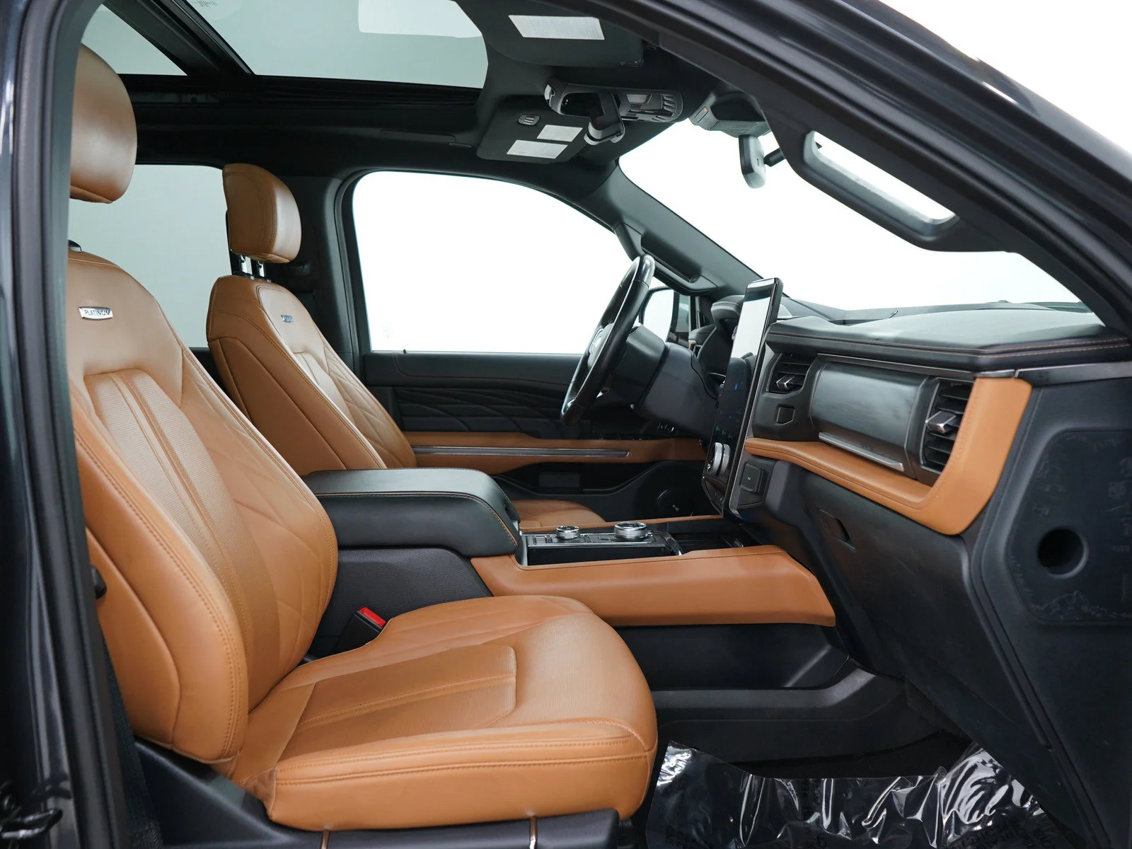 Used 2023 Dark Matter Metallic Ford Platinum image 13