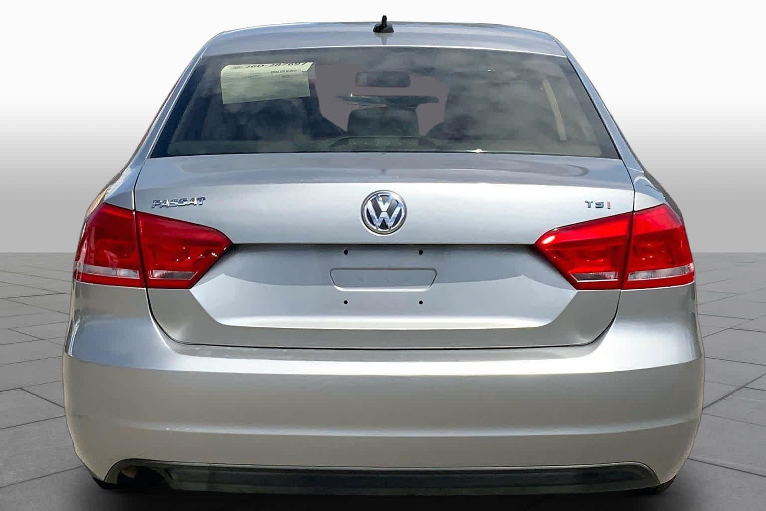 Pre-Owned 2014 Volkswagen Passat S