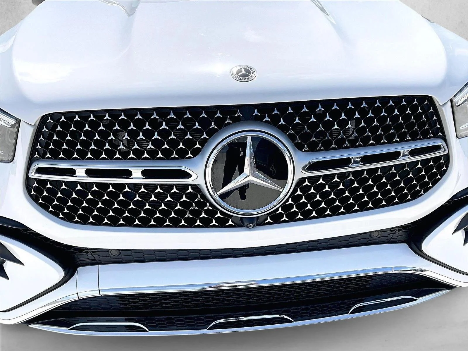 Used 2024 Polar White Mercedes-Benz GLE 450 image 30