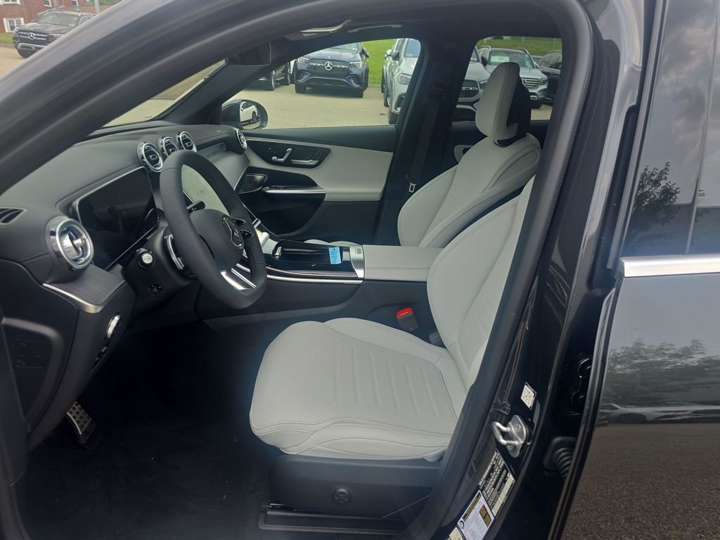 New 2026 Graphite Grey Metallic Mercedes-Benz GLC 300 image 9