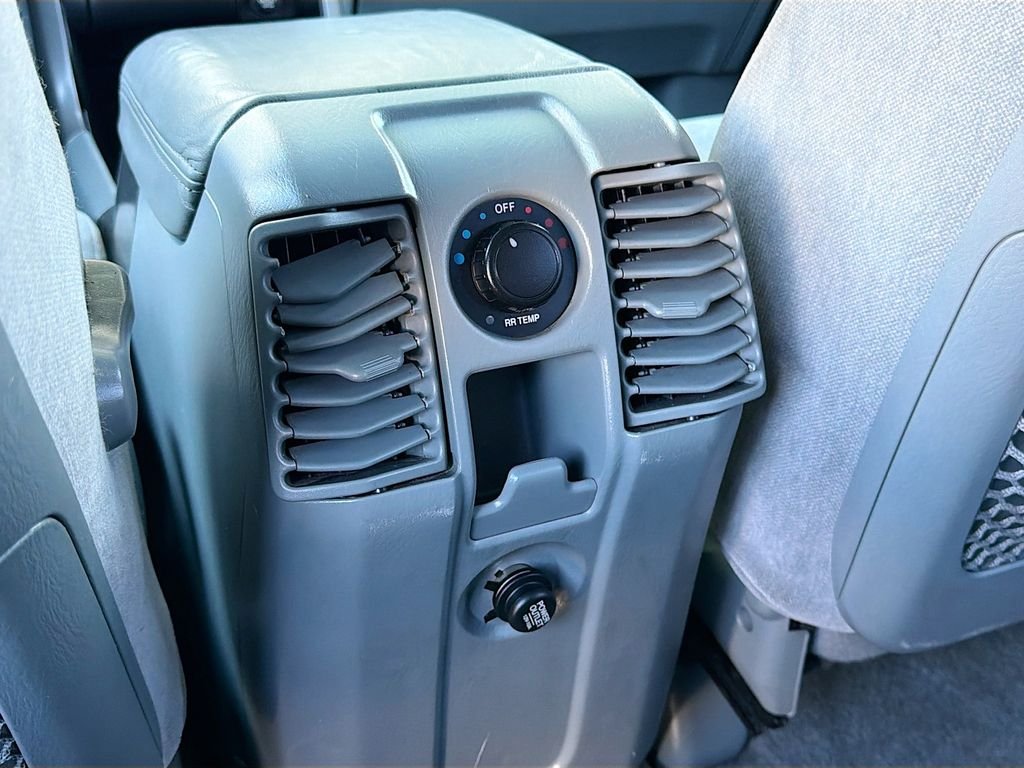Used 2003 Starlight Silver Metallic Honda EX image 22