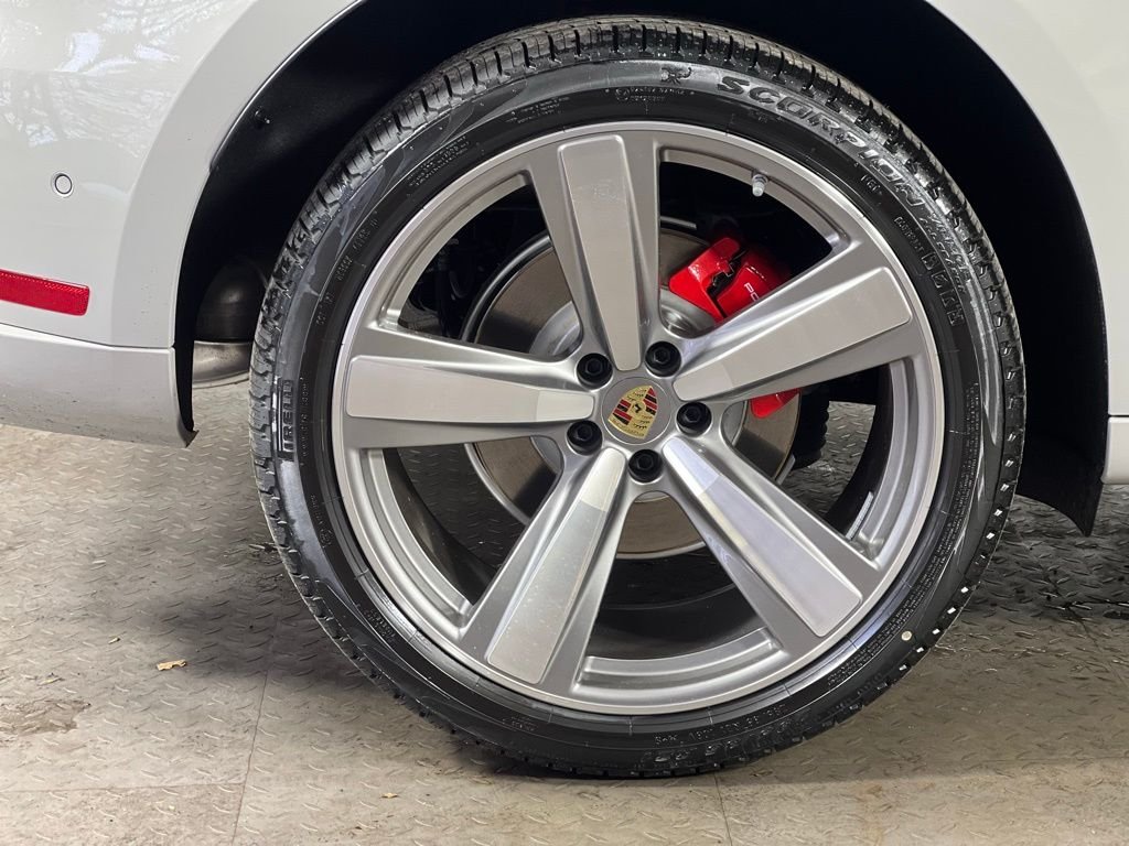 2026 Porsche Macan S - Photo 14