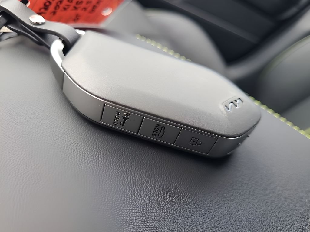 2026 Kia K5 GT - Photo 31