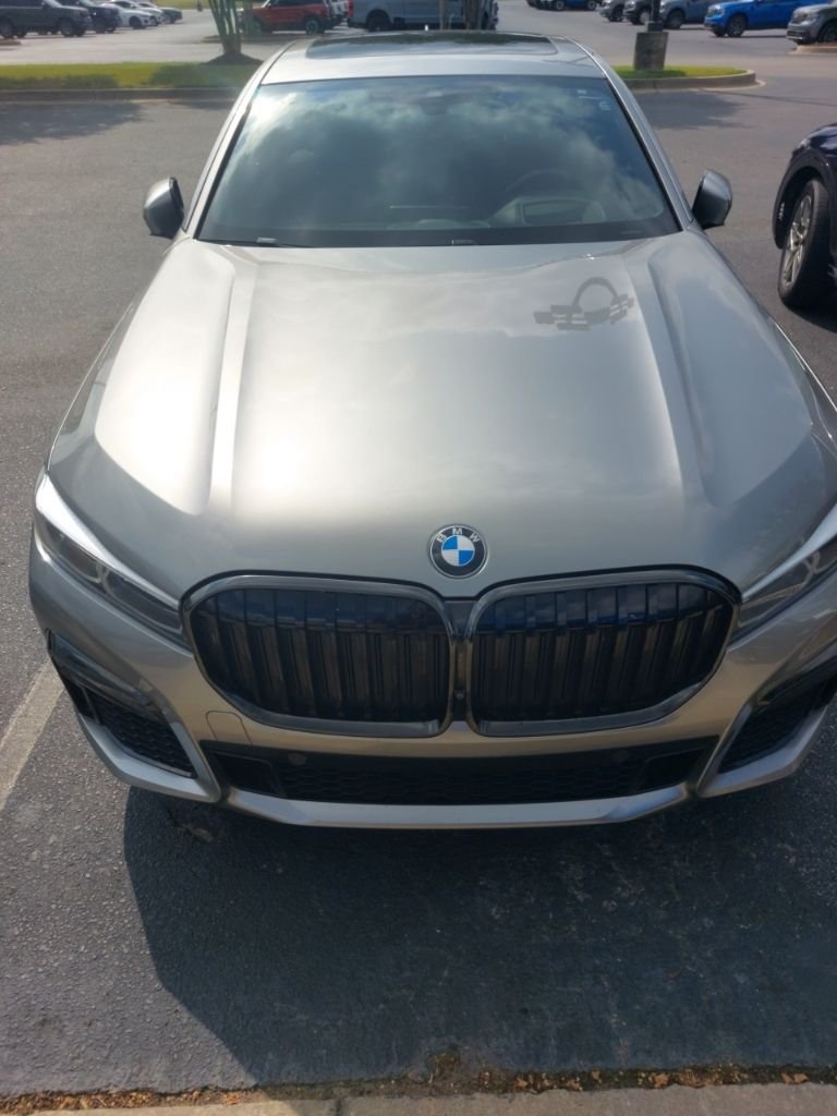 Used 2022 Gray BMW 740i xDrive image 1