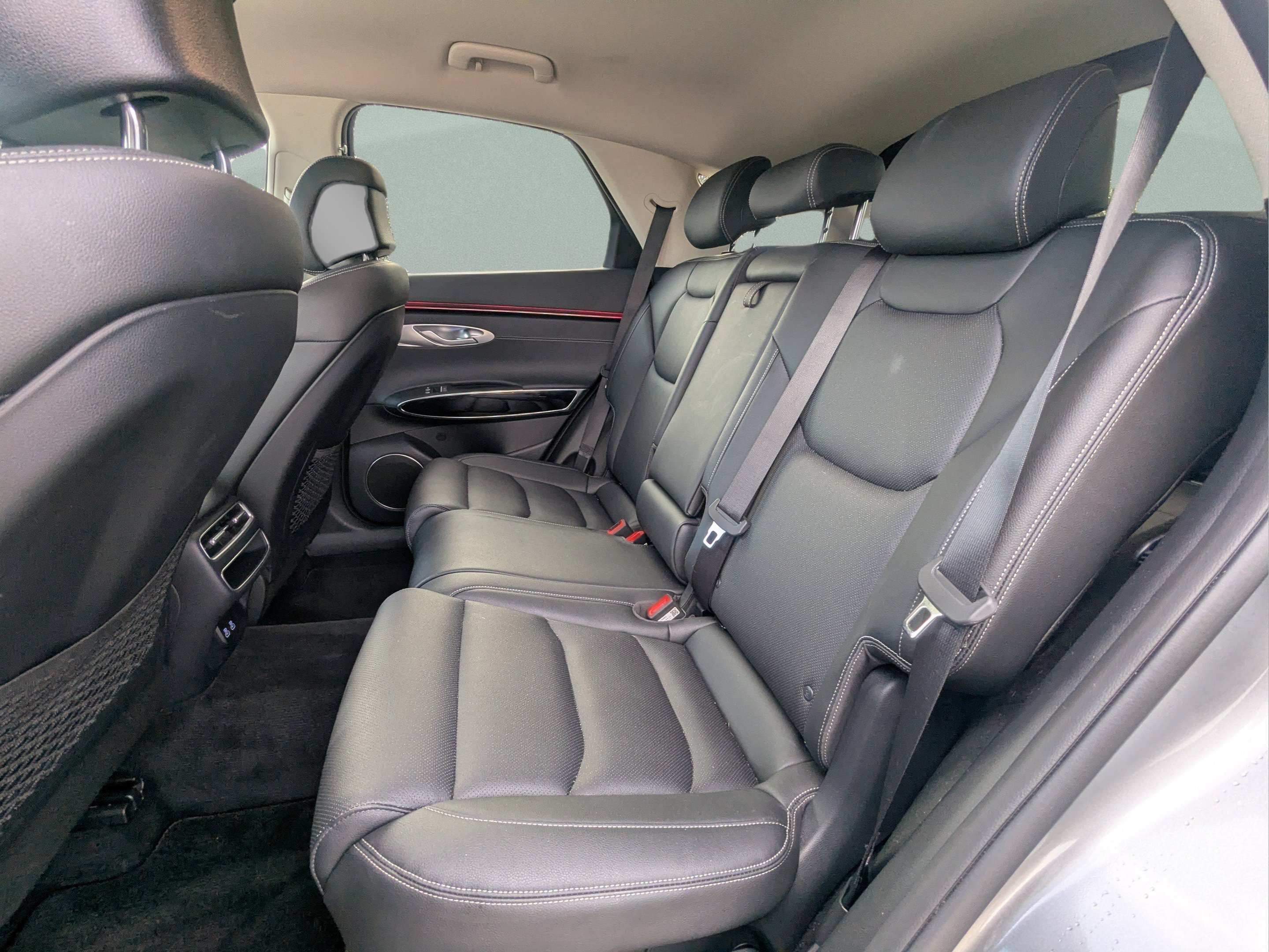 2026 GENESIS GV70 Standard - Photo 12