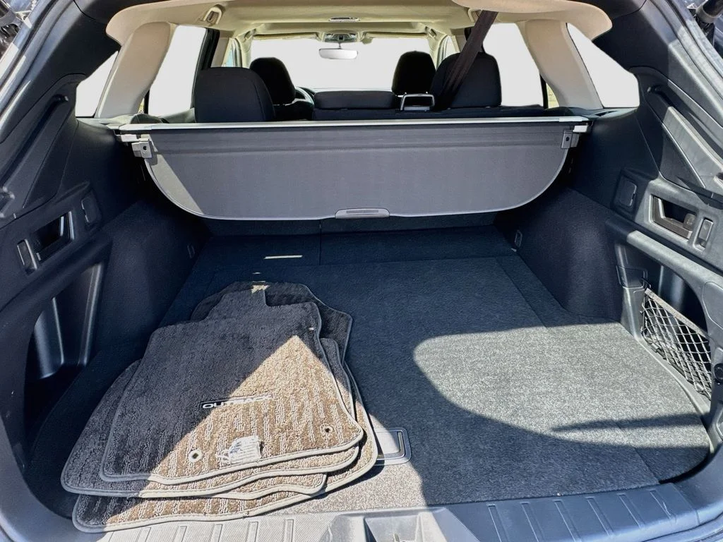 Used 2020 Gray Subaru Premium image 31