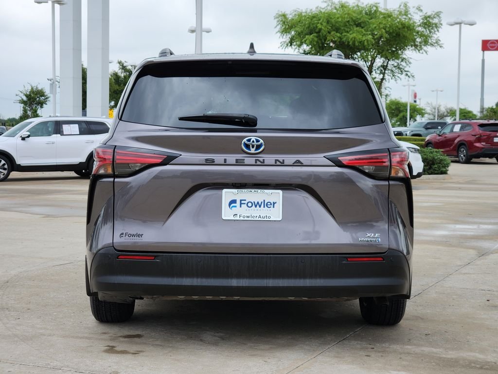 Used 2021 Gray Toyota XLE image 6