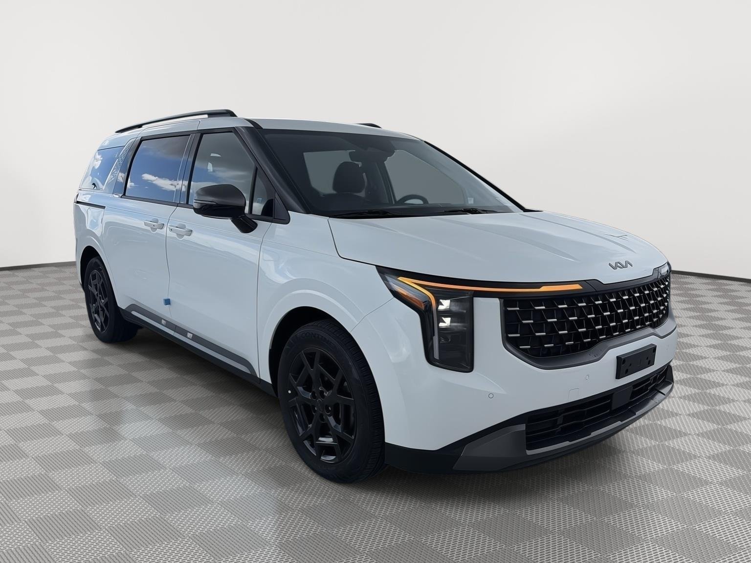 New 2027 Snow White Pearl Kia EX image 3