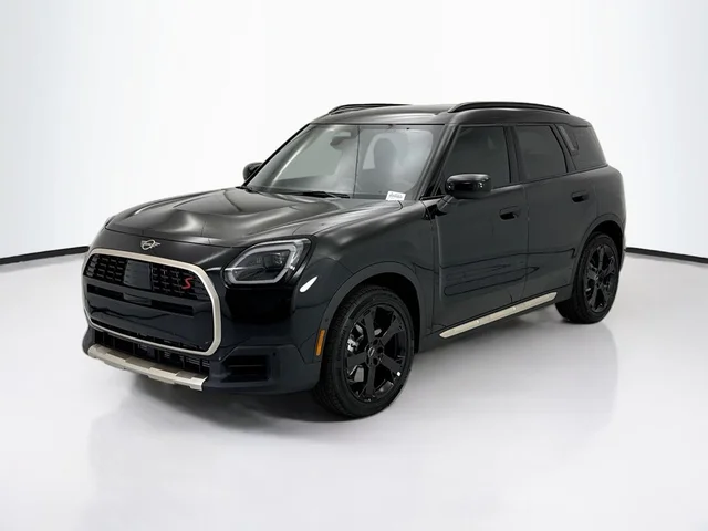 2027 MINI Countryman Signature Plus