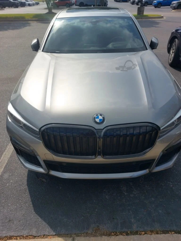 Used 2022 Gray BMW 740i xDrive image 2