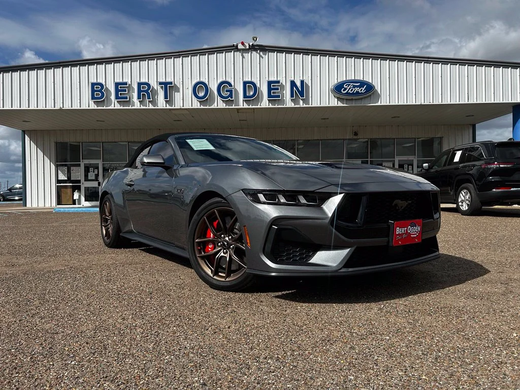 Used 2025 Gray Ford GT Premium image 1