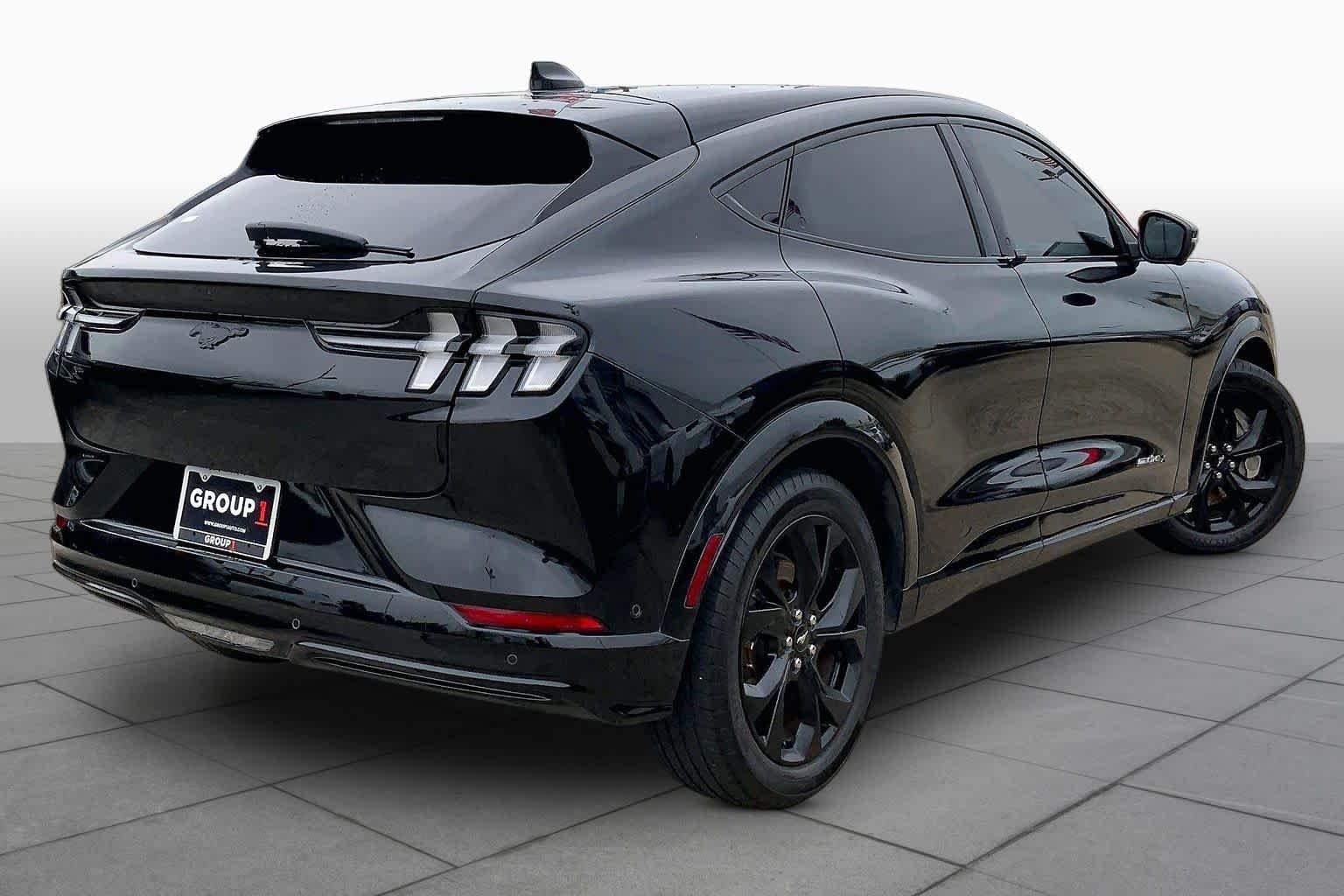 Used 2023 Shadow Black Ford Premium image 11