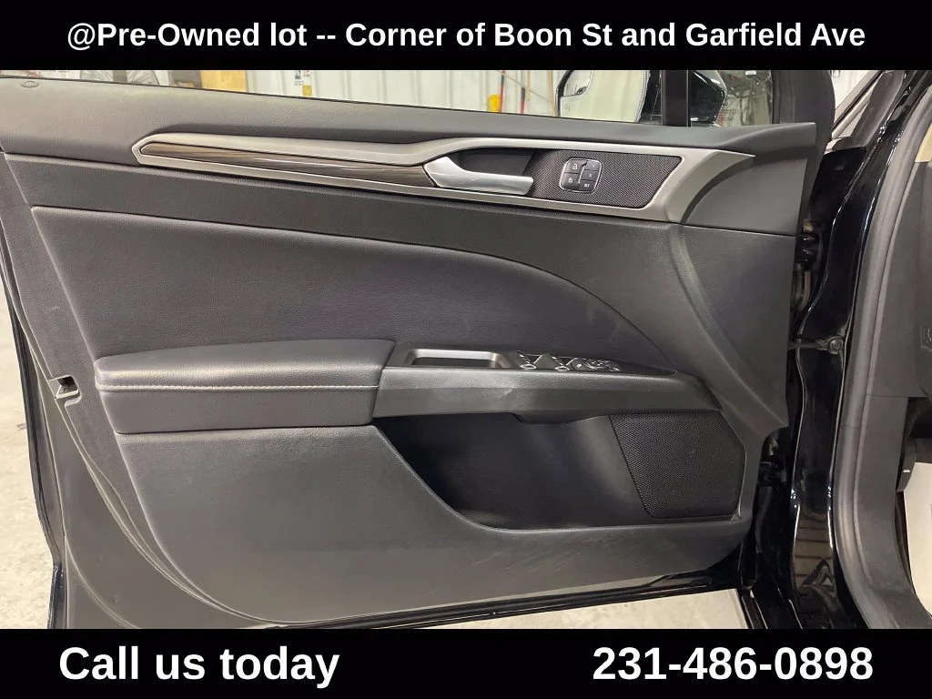 Used 2017 Black Ford SE image 15