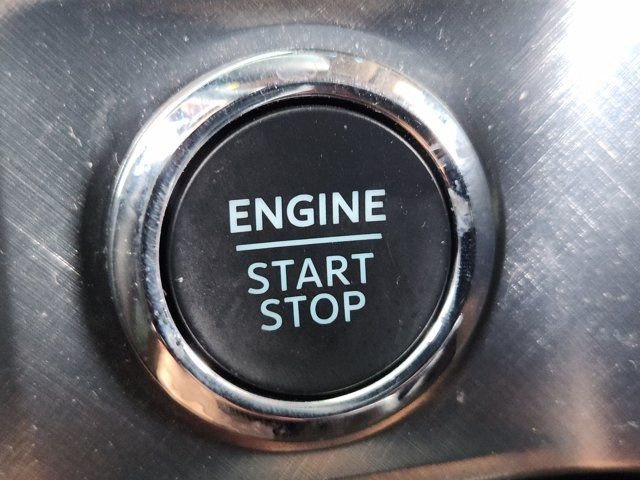 Used 2025 White Ford King Ranch image 22