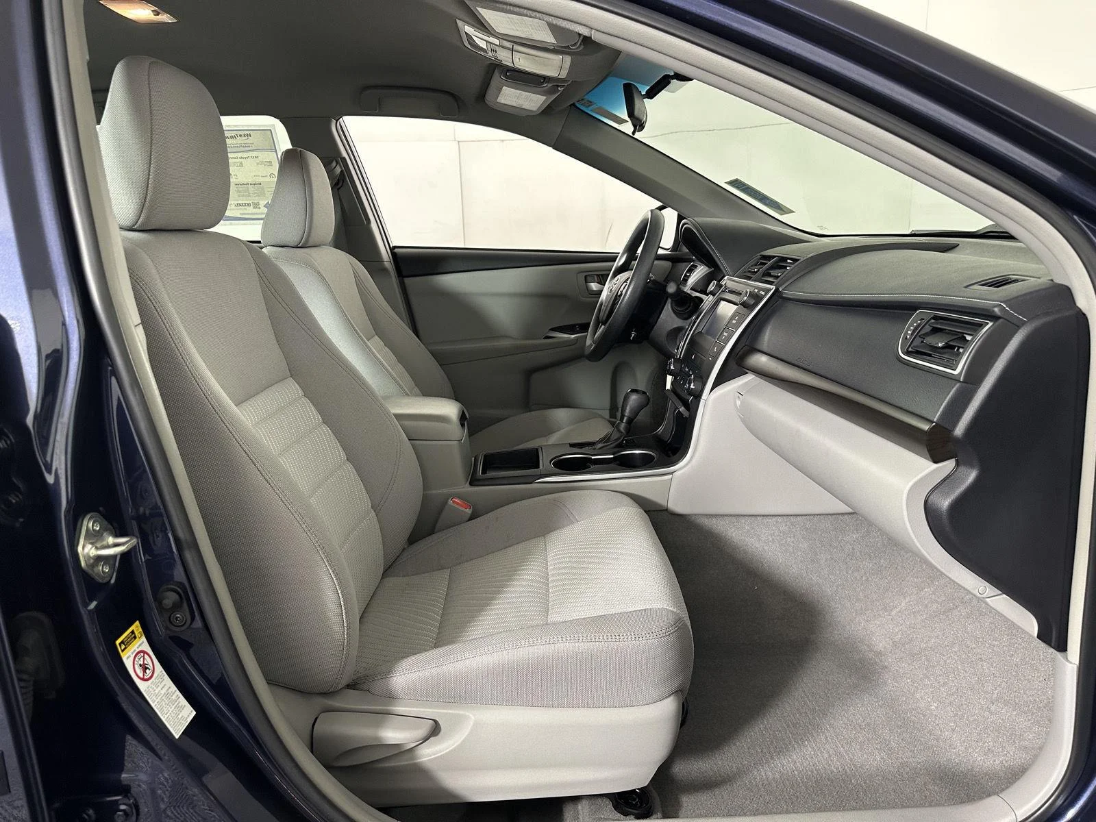 Used 2017 Parisian Night Pearl Toyota SE image 24
