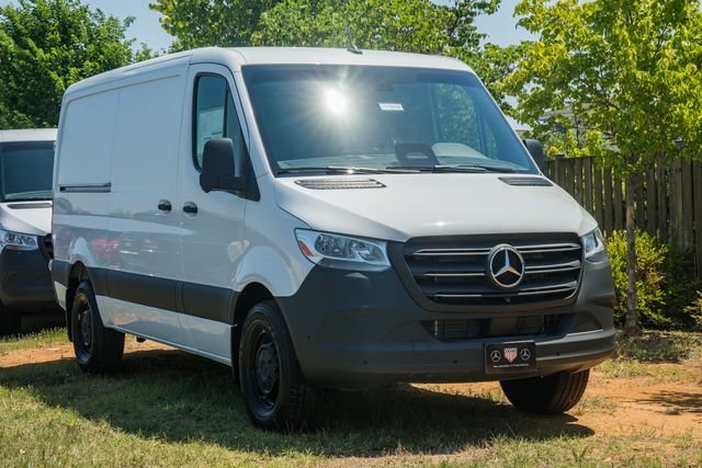 2026 Mercedes-Benz Sprinter 2500 144 WB's photo