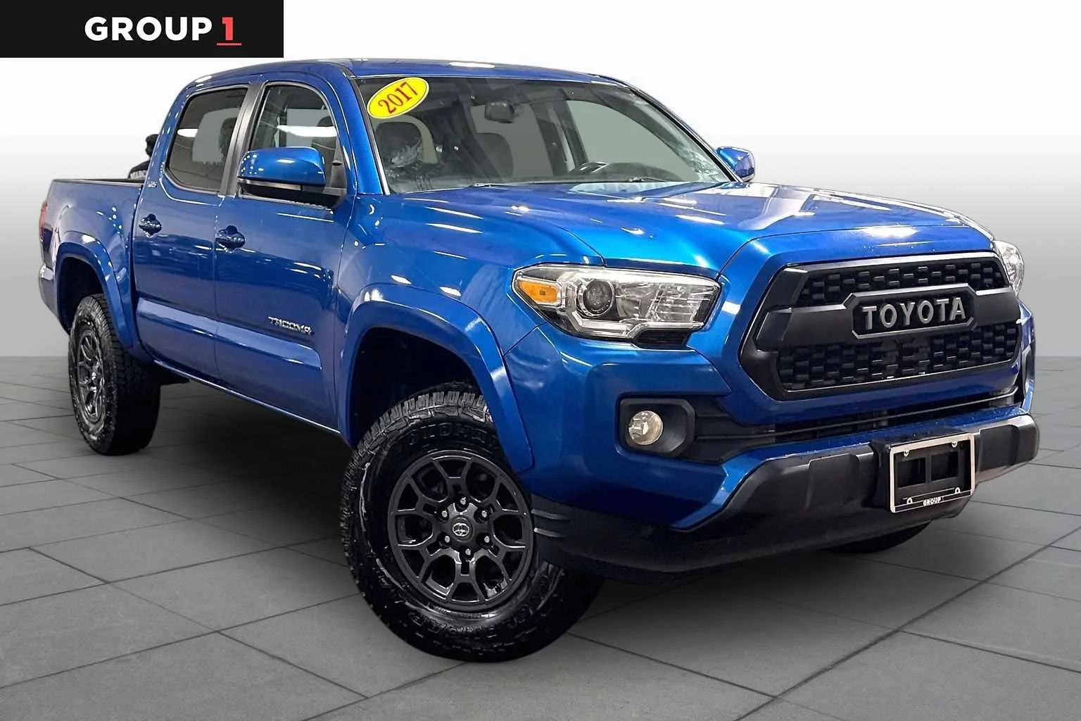 Certified Used 2017 Blazing Blue Pearl Toyota SR5 image 3