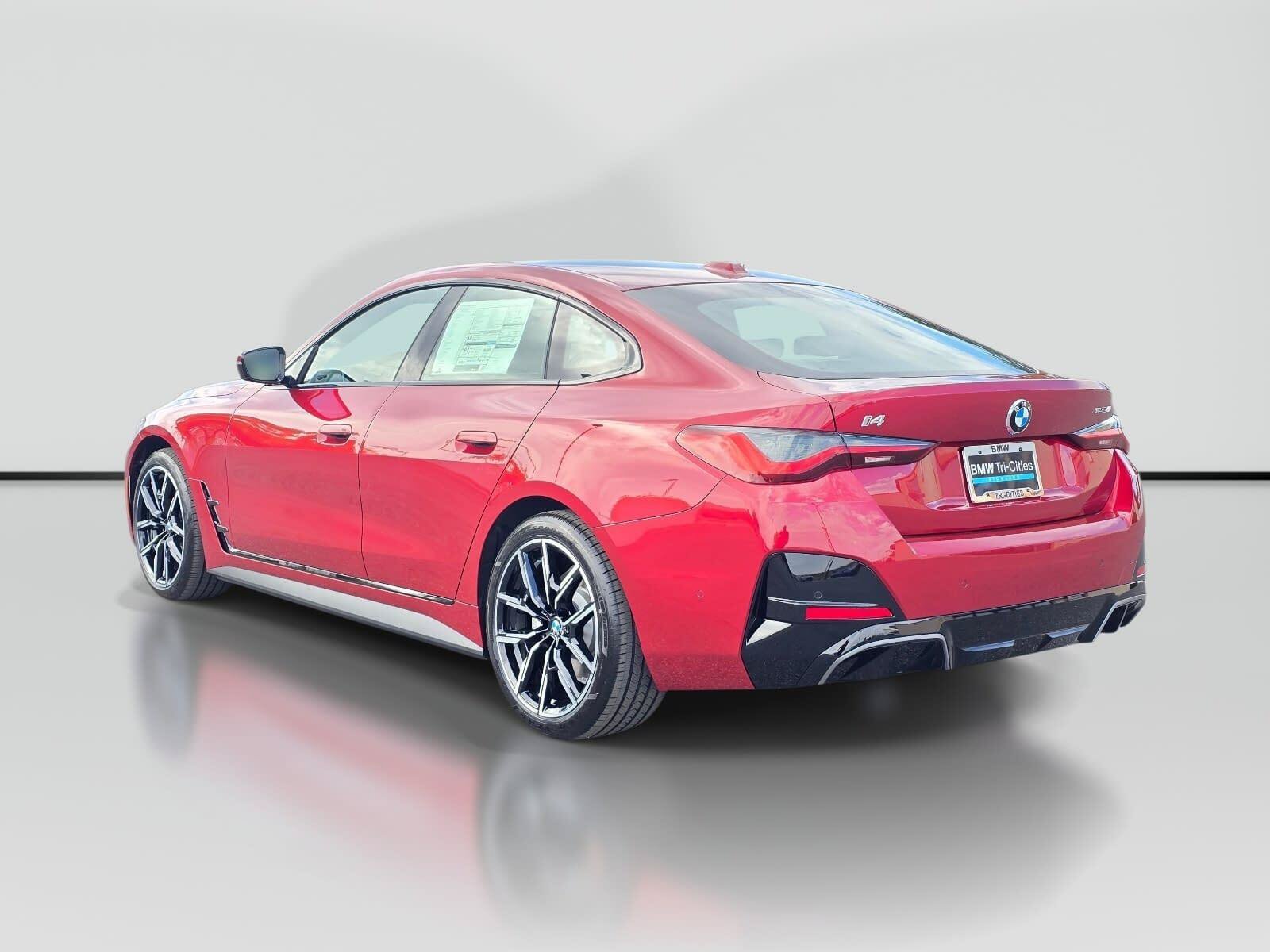 New 2026 Vegas Red Metallic BMW xDrive40 image 5