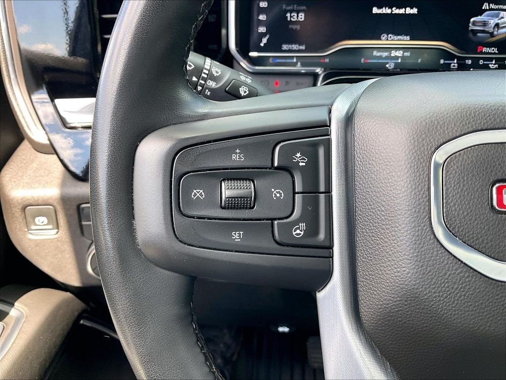 Used 2025 Summit White GMC Elevation image 21