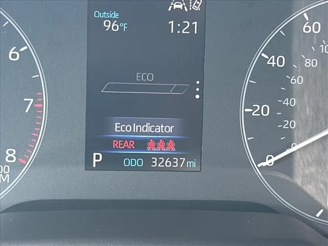 Used 2025  Toyota LE image 22