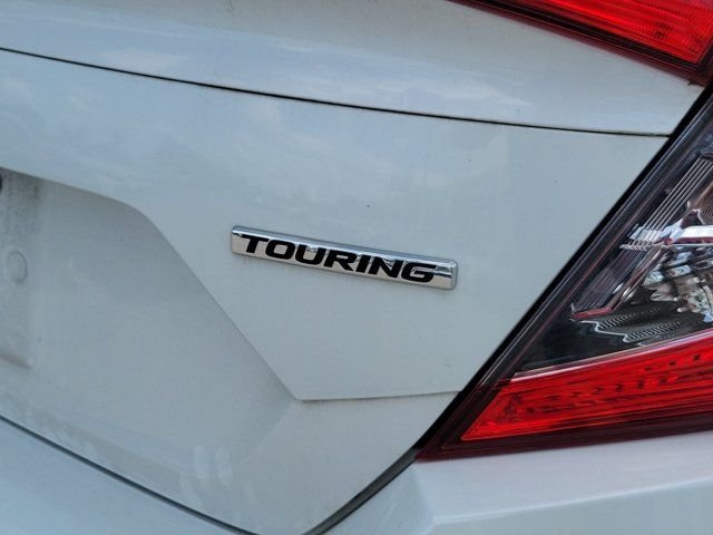 Used 2019 Platinum White Pearl Honda Touring image 10