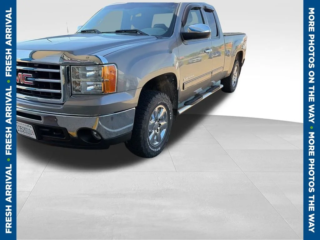 2012 GMC Sierra 4WD Extended Cab SLE MWB's photo