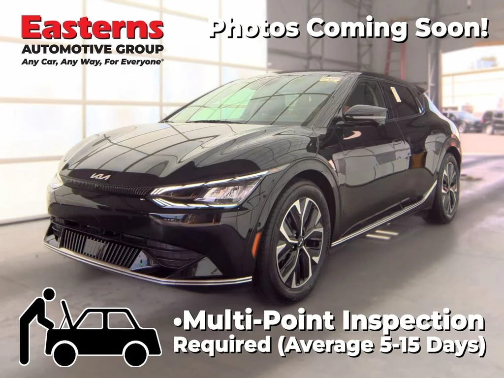 Used 2023 Black Kia Wind image 1
