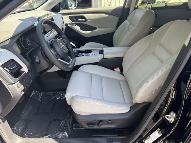 Used 2023 Black Nissan SL image 15