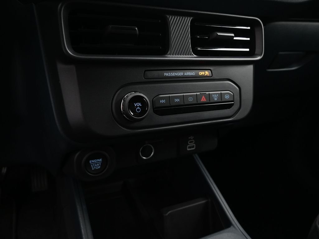 New 2025 Azure Gray Metallic Tri-Coat Ford XLT image 15