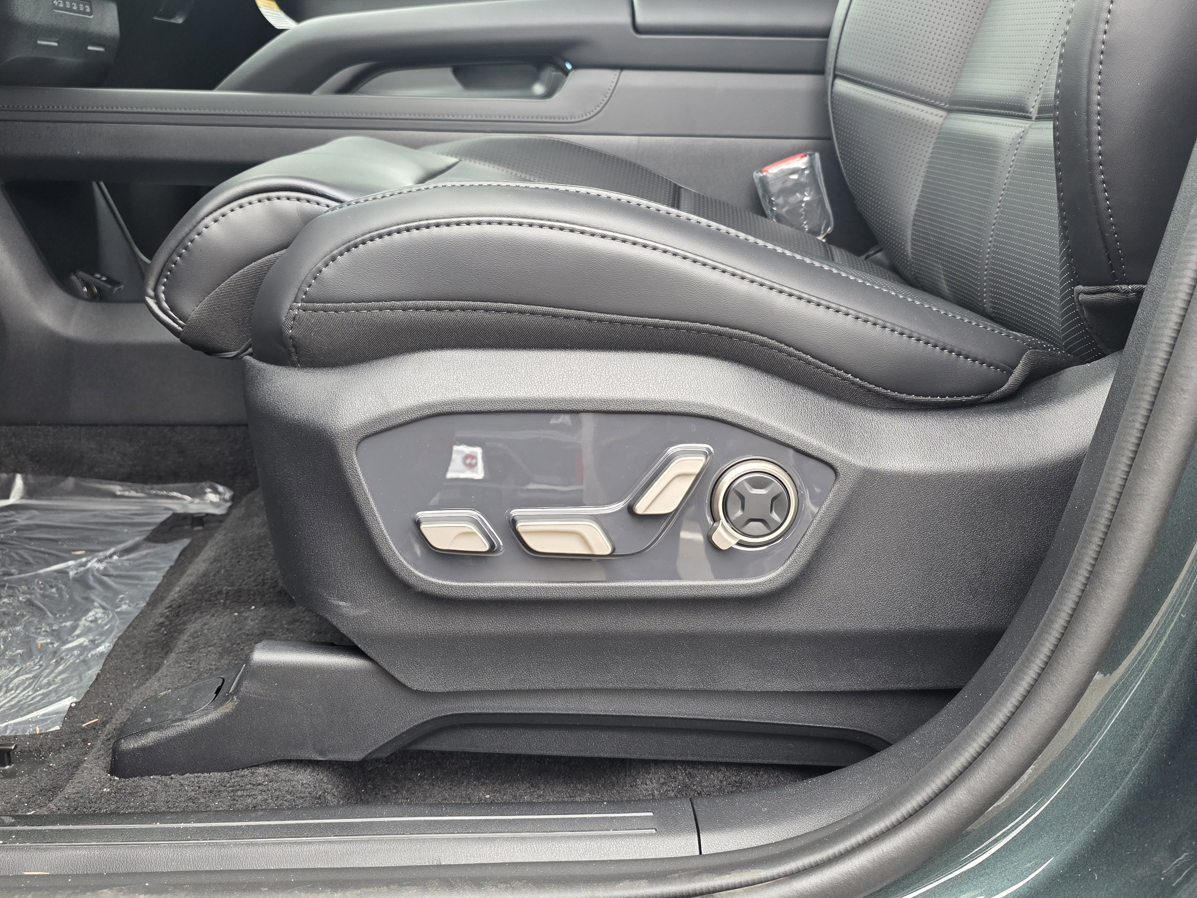 New 2027 Black Jade Green Kia SX-PRESTIGE image 11
