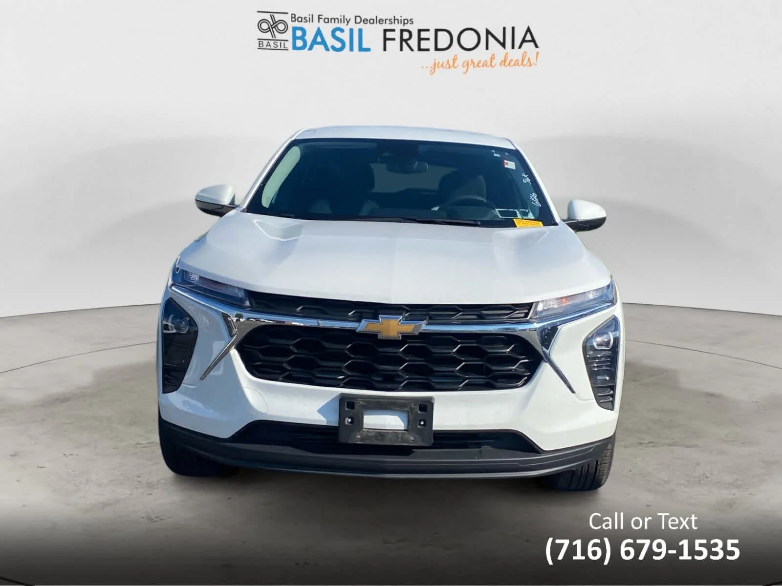 Used 2024 Summit White Chevrolet LS image 2