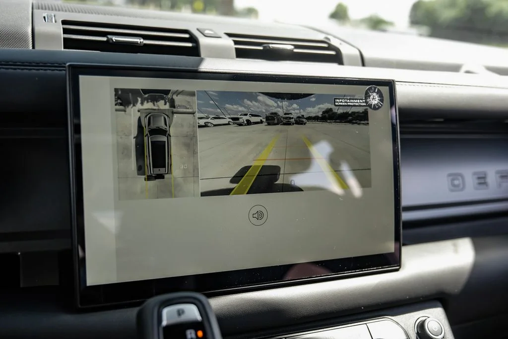 2025 Land Rover Defender V8 - Photo 26