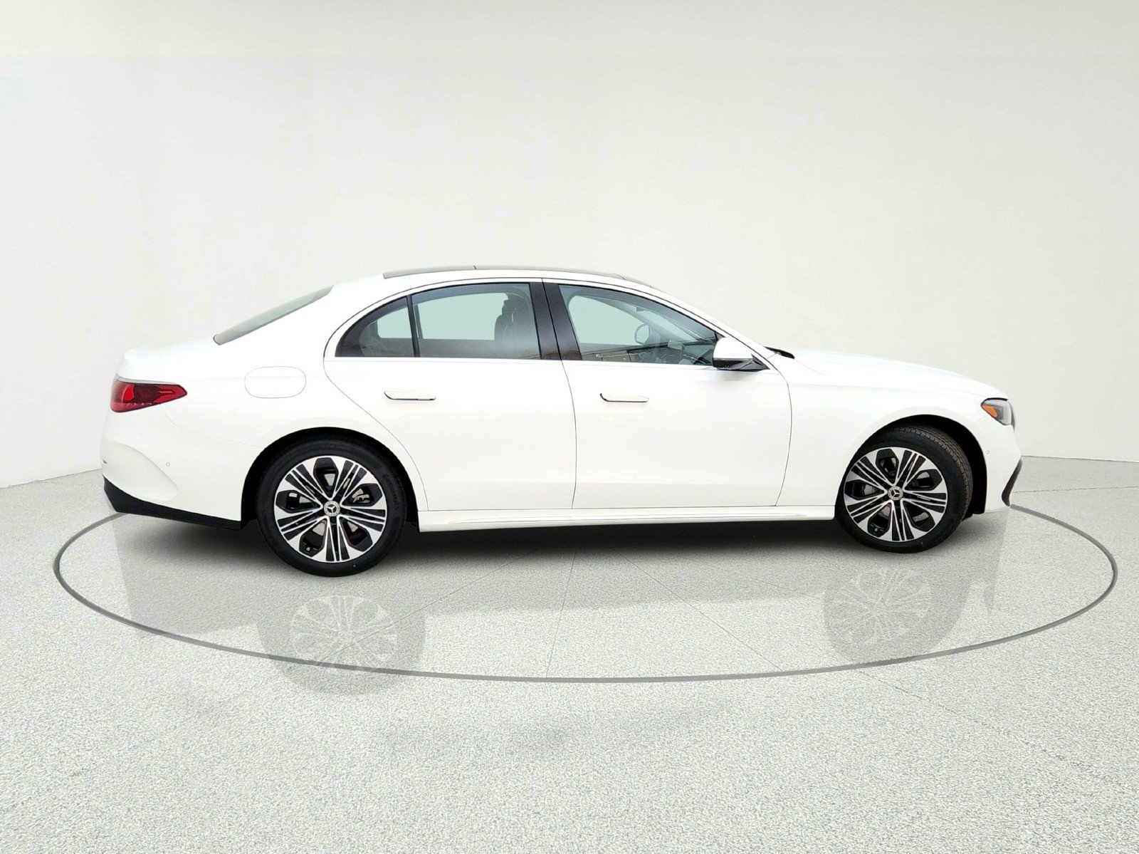 New 2026 Polar White Mercedes-Benz E 350 RWD Sedan image 7