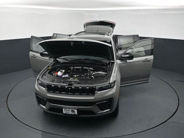 New 2027 Gray Jeep Limited Reserve image 25