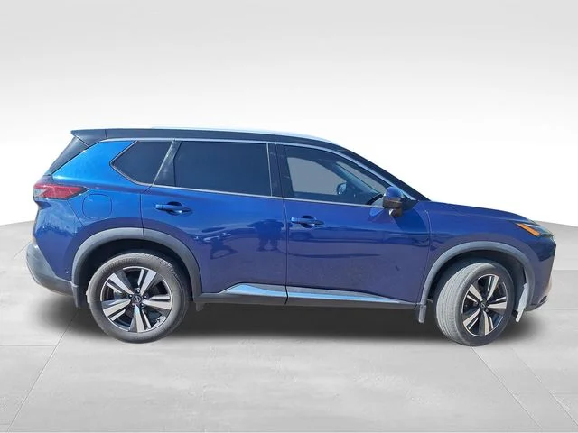 Used 2023 Blue Nissan SL image 9