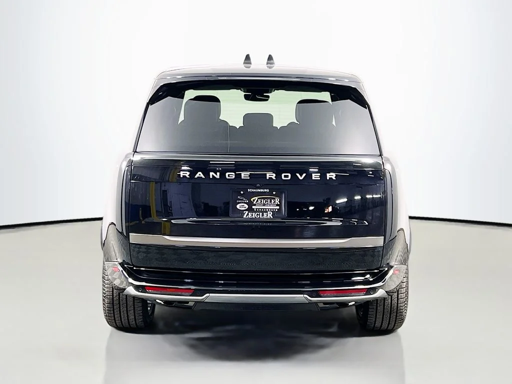 Used 2024 Santorini Black Metallic Land Rover SE image 6