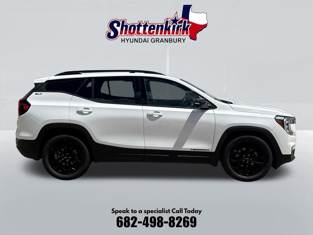 Used 2022 White GMC SLT image 5